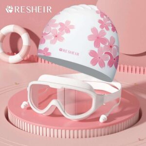Swimming cap and goggles set